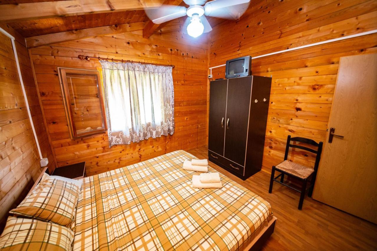 Guest House Luiza บอร์ช ภายนอก รูปภาพ