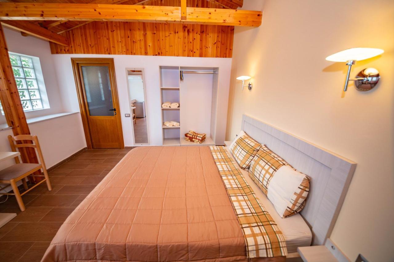 Guest House Luiza บอร์ช ภายนอก รูปภาพ